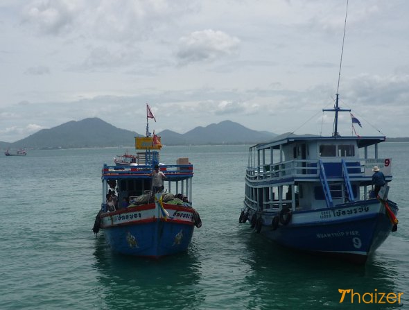 Boat arriving at Na Dan pier, Ko Samet